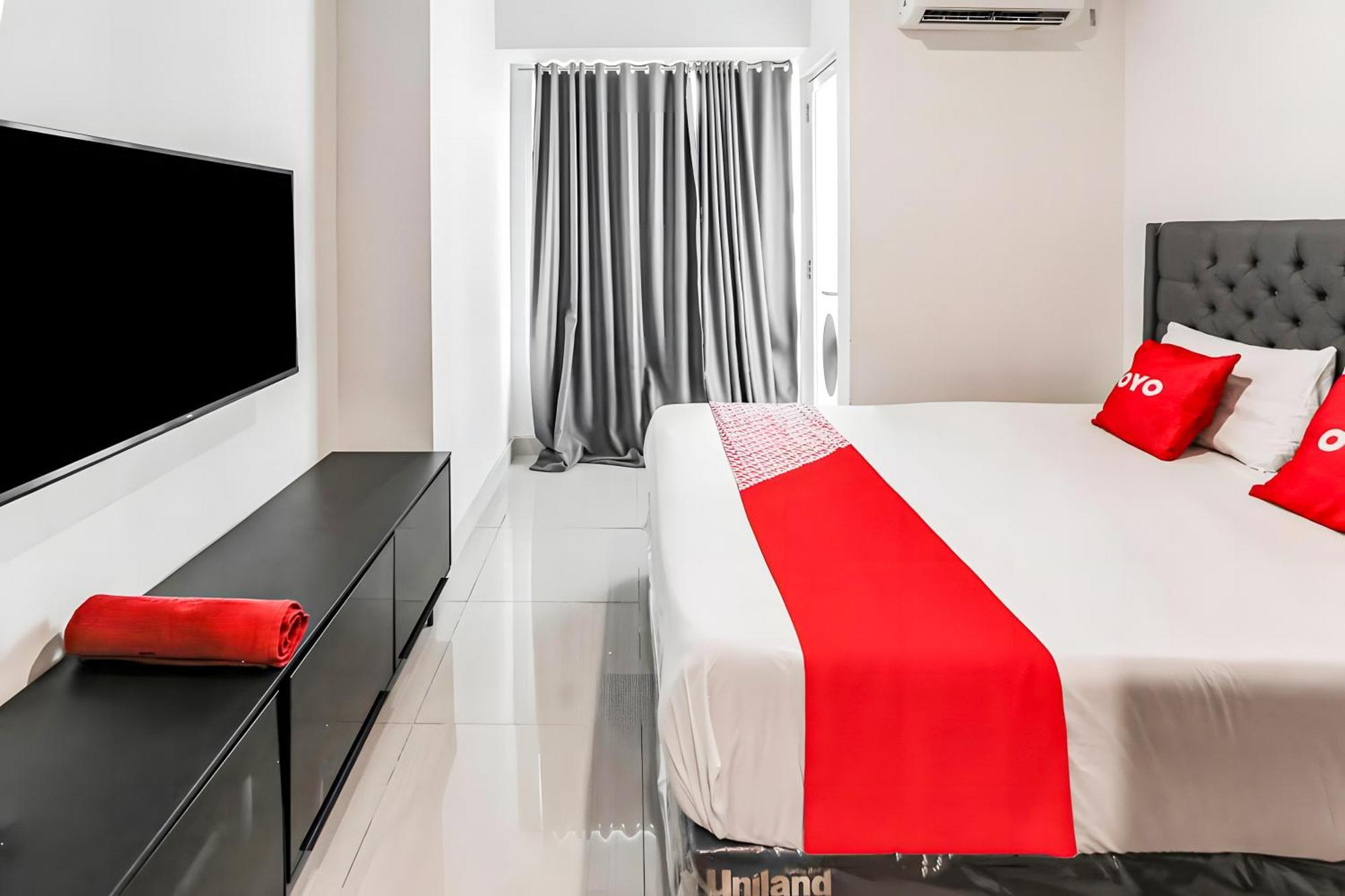 Oyo 93703 F88 Hotell Bekasi Exteriör bild